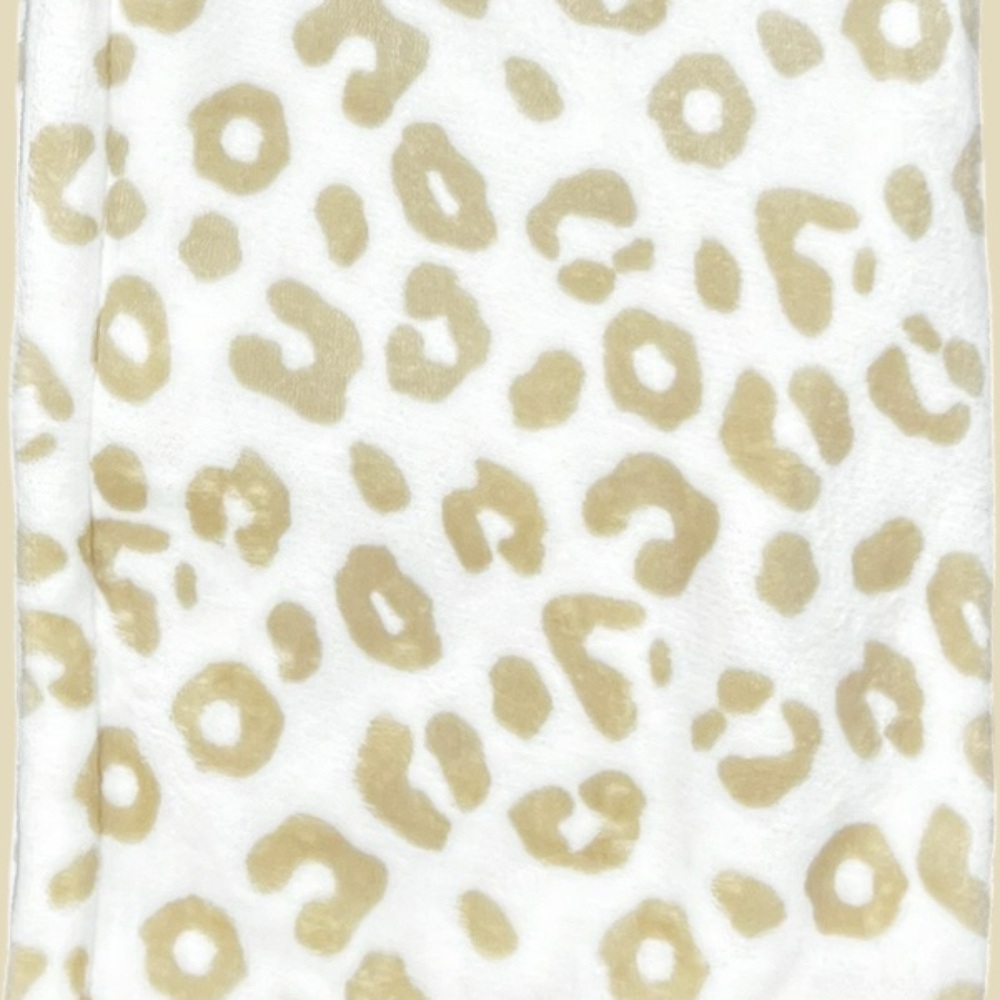 Rachel Zoe - ‘Animal Print’ Baby Blanket. 30“x40“ NWT. Firm unless bundled! - Picture 3 of 4